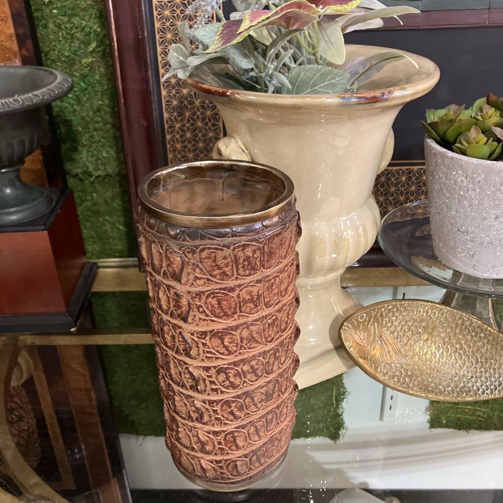 Croc Vase