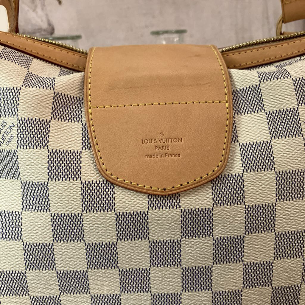 Pre-Loved Stresa Damier Azur Ivory Handbag PM