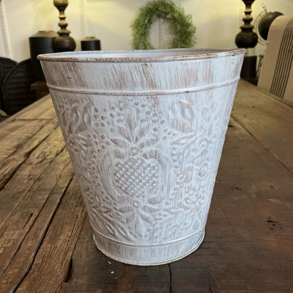 Metal Embossed Pot