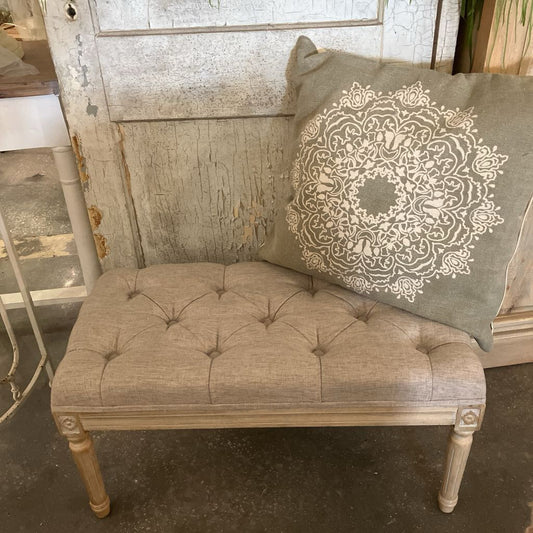 Tufted Linen Bedroom Bench