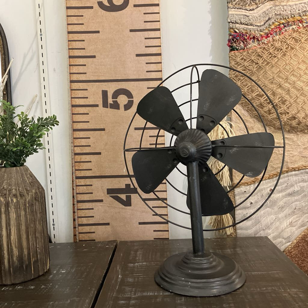 Vintage-Inspired Fan