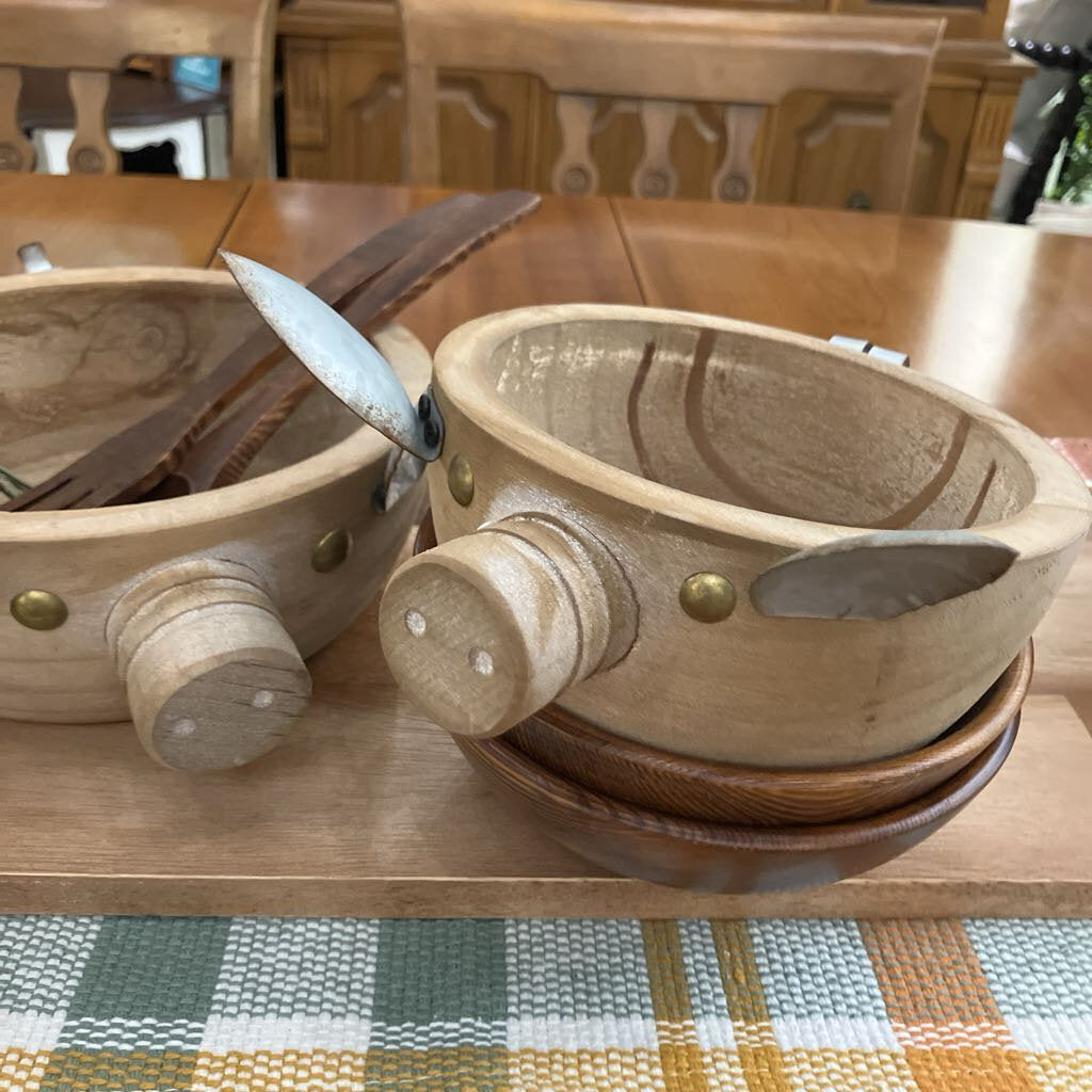 Small Wooden Pig Bowl