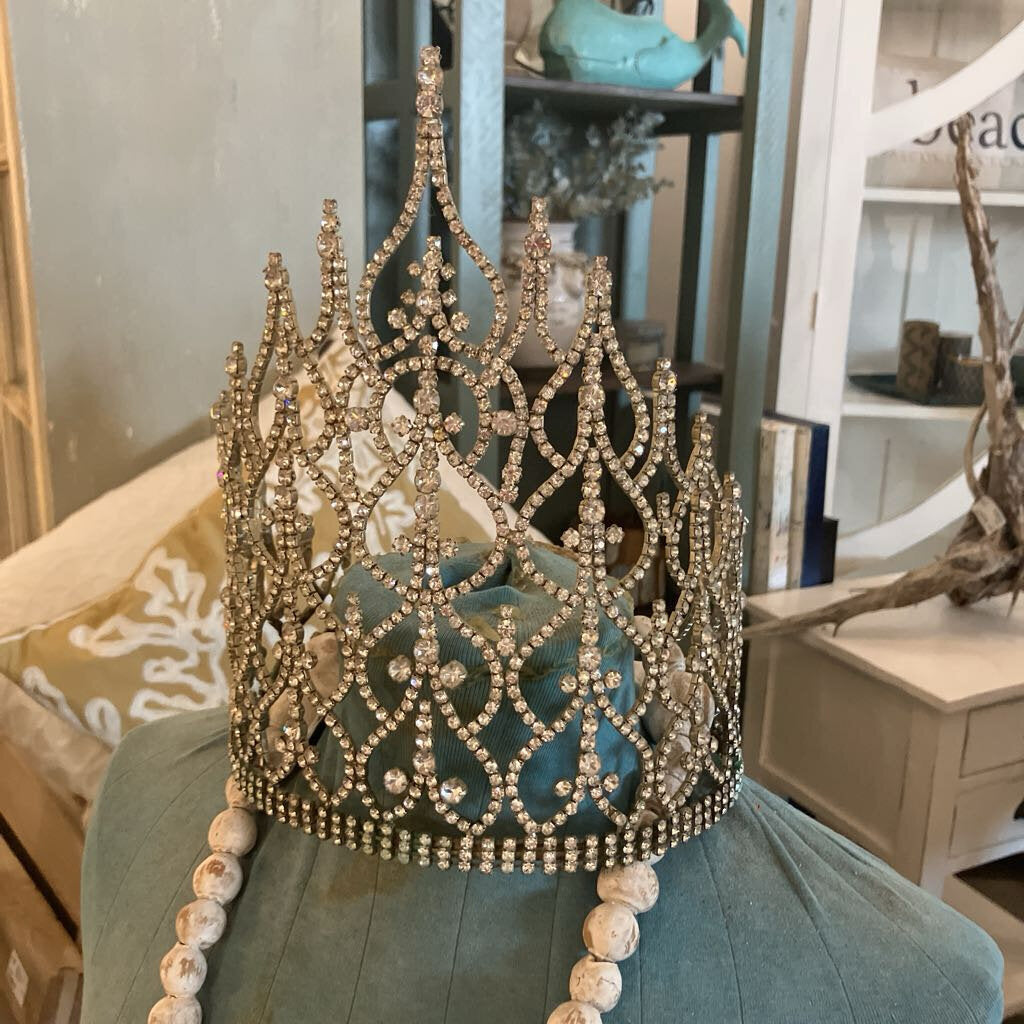 Antiqued Crown