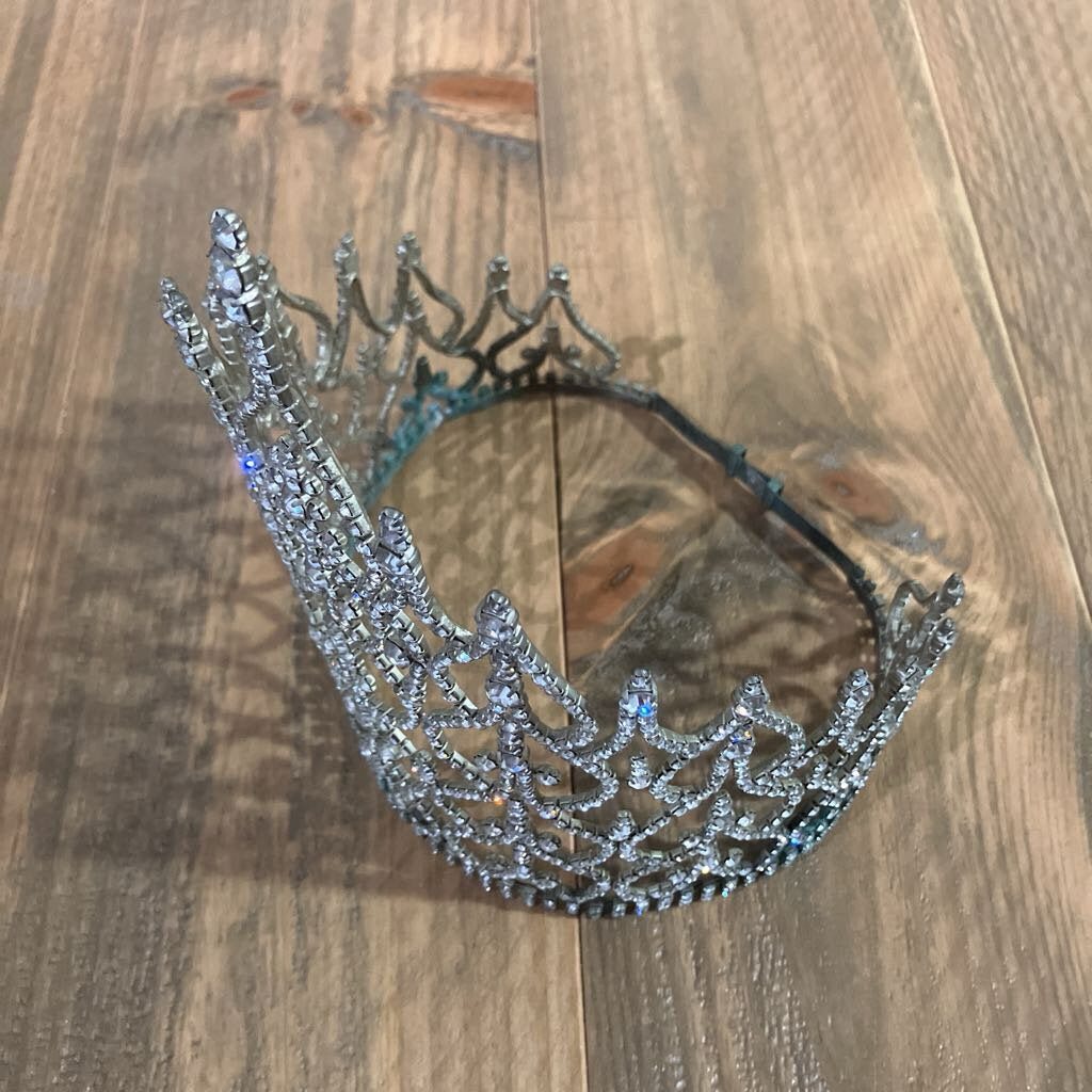 Antiqued Crown